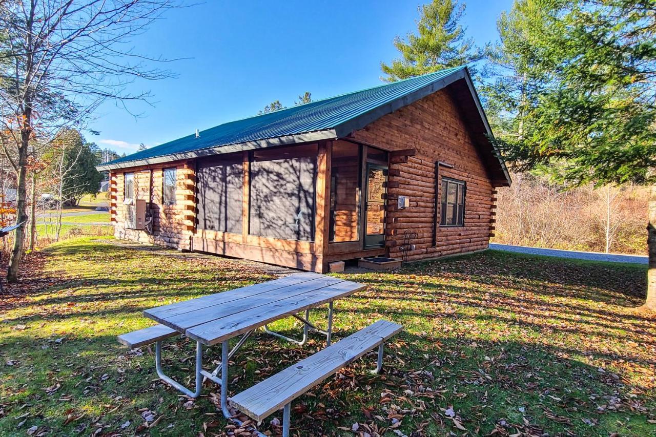 Blackbear Log Cabin Morrisville 외부 사진